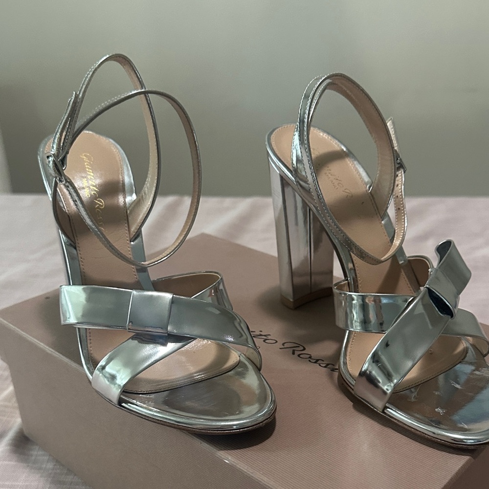 Gianvito Rossi DARA Metallic Silver Designer Heels